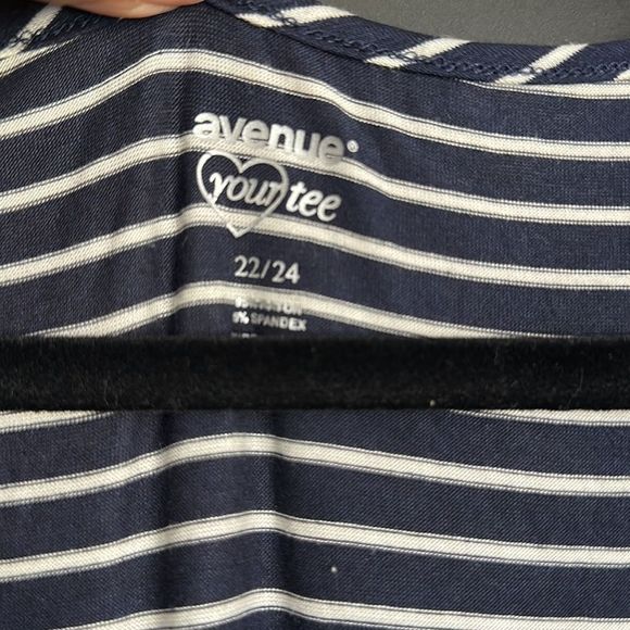 Avenue striped sequin star top - Picture 2 of 4